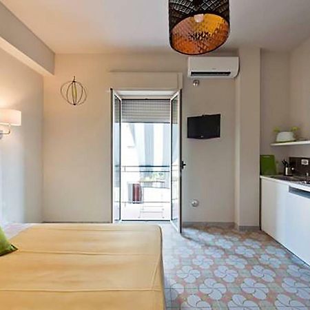 B&B Il Quadrato 마리나 디 스키아보네아 외부 사진