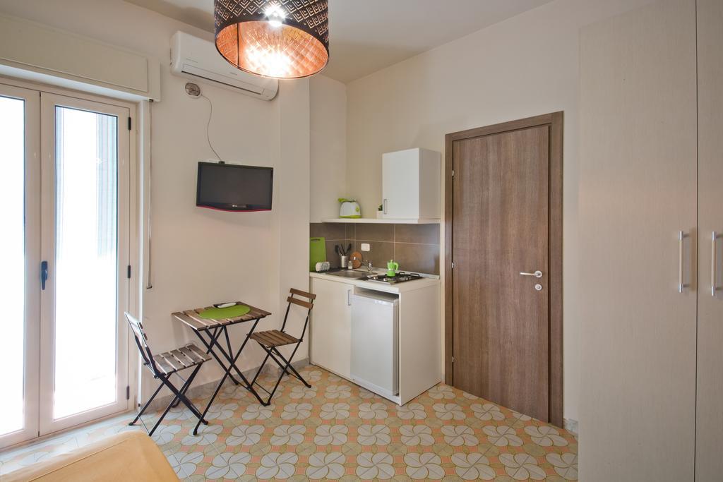 B&B Il Quadrato 마리나 디 스키아보네아 외부 사진