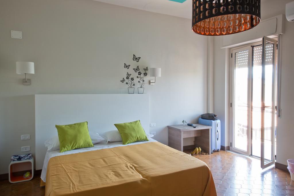 B&B Il Quadrato 마리나 디 스키아보네아 외부 사진